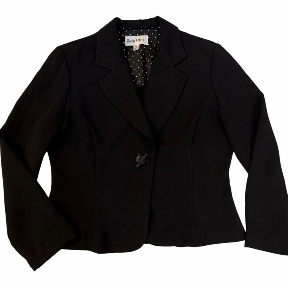 Danny & Nicole black blazer